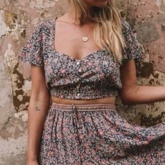 Spell and the Gypsy crop top - Picture 2 of 6